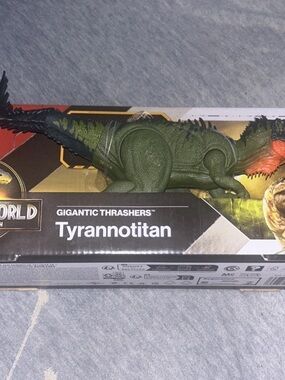 Jurassic World Rebirth Gigantic Thrashers Tyrannotitan Dinosaur Action Figure